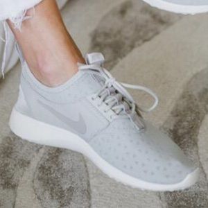 Women’s Nike Juvenate Casual Shoes